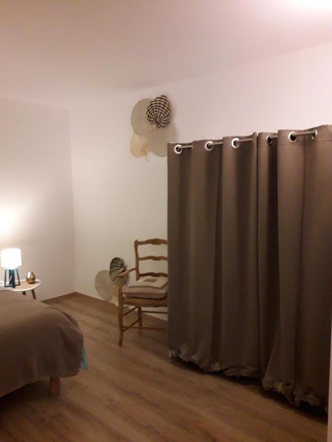 Gite "Au Depot" Mesnieres-en-Bray Extérieur photo
